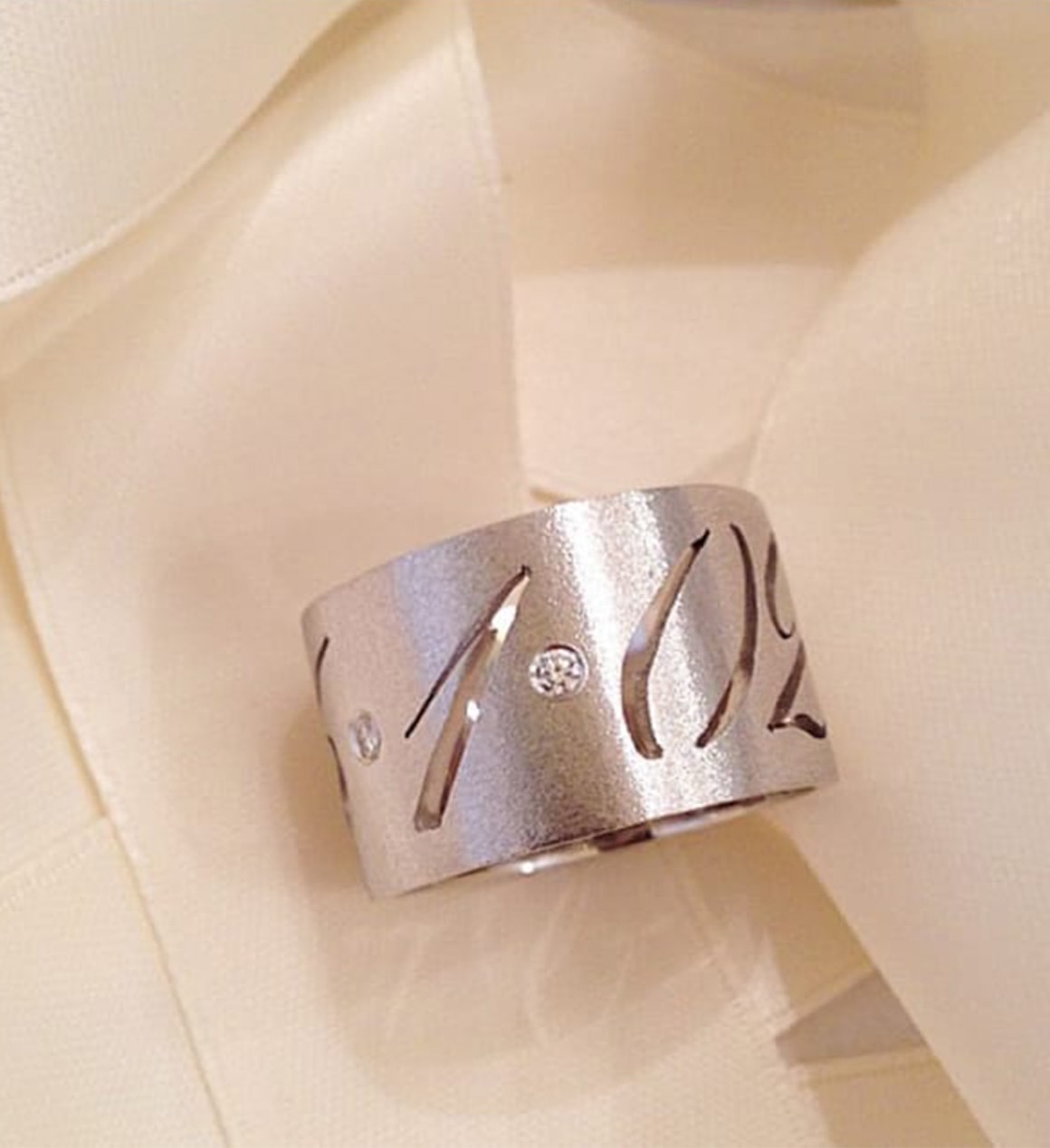 Date Ring