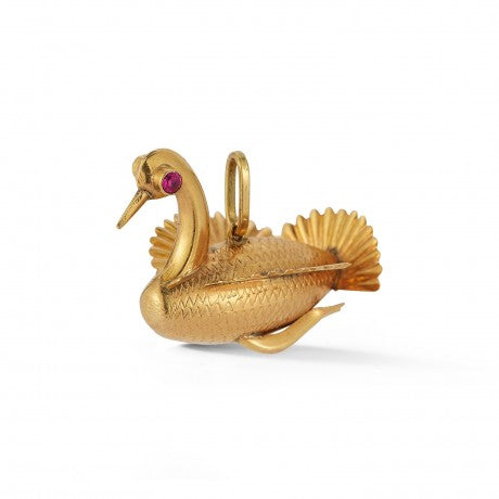 Quirky Estate Sapphire Swan