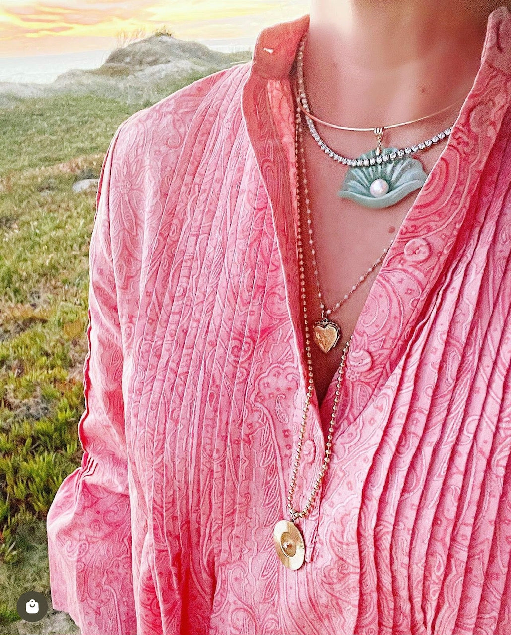 Three-Prong Diamond Necklace